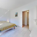 Front In With Wifi Ferienhaus *
